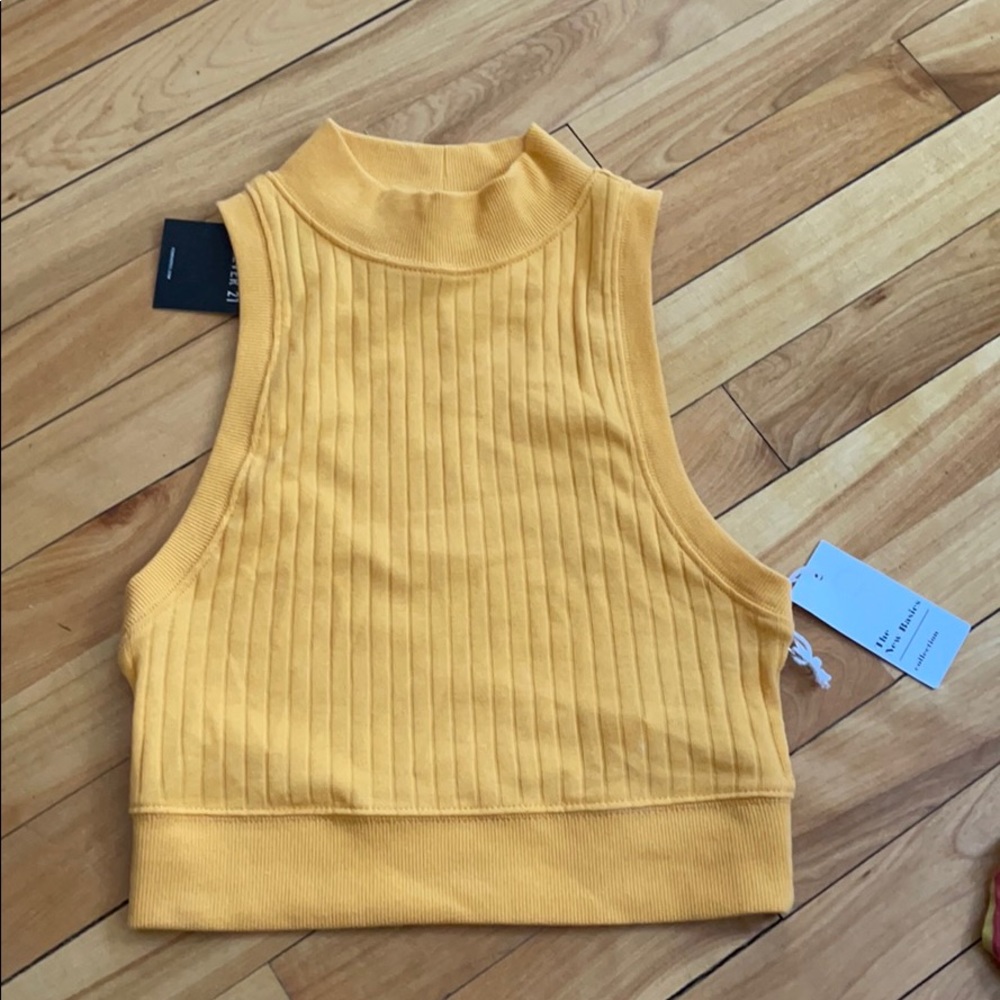 Basic High Neck Crop